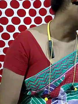 yoursweety09 online show from June 9, 2026, 7:31 am