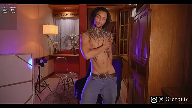  srerotic online show from November 5, 2025, 10:54 pm