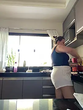 Snapshot of Melzinha_casada chatting on January 21, 2025, 1:32 pm Melzinha casada online show from January 21, 2025, 1:32 pm