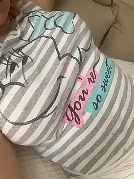 Snapshot of Melzinha_casada chatting on March 19, 2025, 1:18 pm Melzinha casada online show from March 19, 2025, 1:18 pm