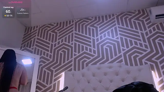 Snapshot of SashaDurante chatting on March 7, 2026, 12:35 pm SashaDurante online show from March 7, 2026, 12:35 pm