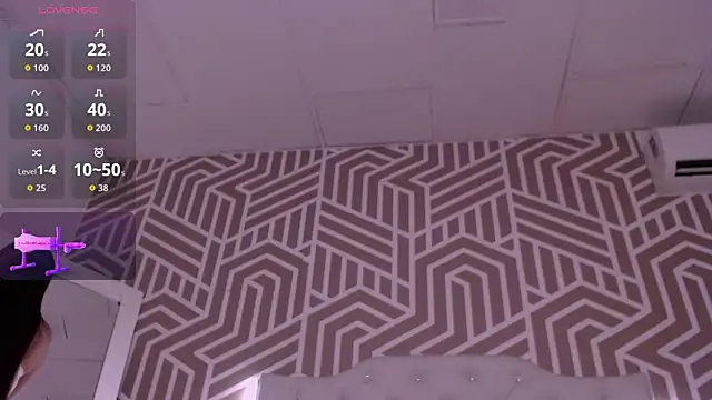 Snapshot of SashaDurante chatting on March 10, 2026, 12:32 pm SashaDurante online show from March 10, 2026, 12:32 pm