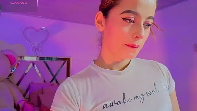 Laylafoxy tay online show from September 16, 2025, 3:18 am