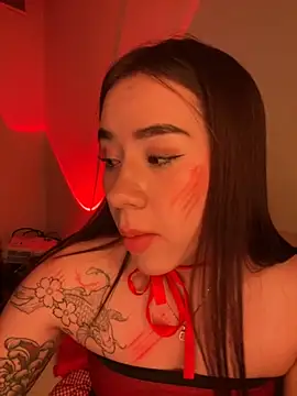 Im Valen Cute online show from November 1, 2025, 4:36 am