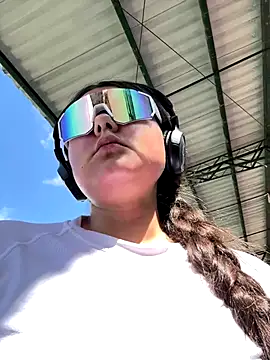 Snapshot of gabbyfoox chatting on November 25, 2025, 2:17 pm gabbyfoox online show from November 25, 2025, 2:17 pm