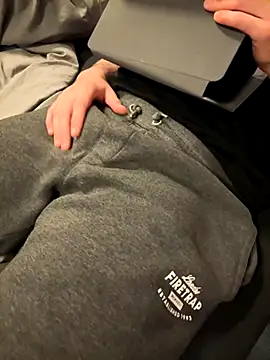 Dan8736 online show from December 2, 2025, 8:15 pm