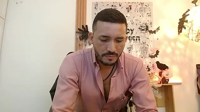 Reiko 85  online show from October 25, 2025, 8:03 pm