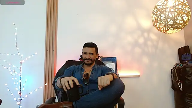 Reiko 85  online show from January 17, 2026, 7:28 pm