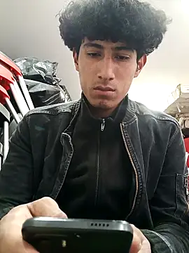 alexander32r online show from September 26, 2025, 3:27 pm