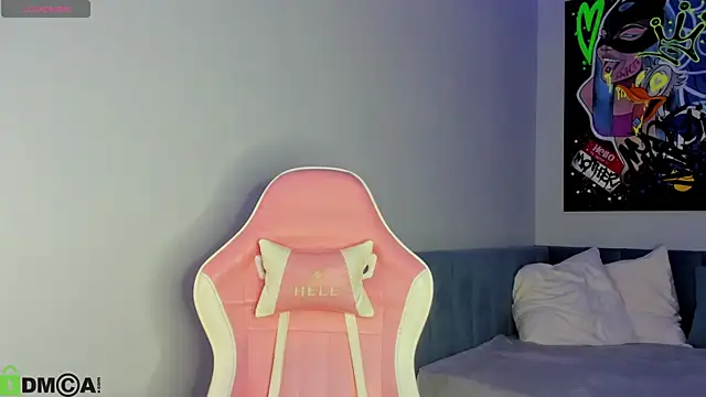 Jennifer Wadee online show from December 23, 2025, 12:19 am