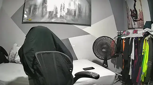 Snapshot of Jason_bossi chatting on December 11, 2024, 7:31 am Jason bossi online show from December 11, 2024, 7:31 am