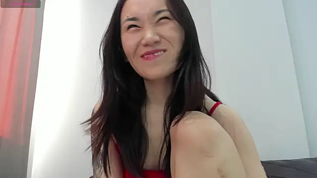 aenie online show from February 21, 2025, 8:51 am