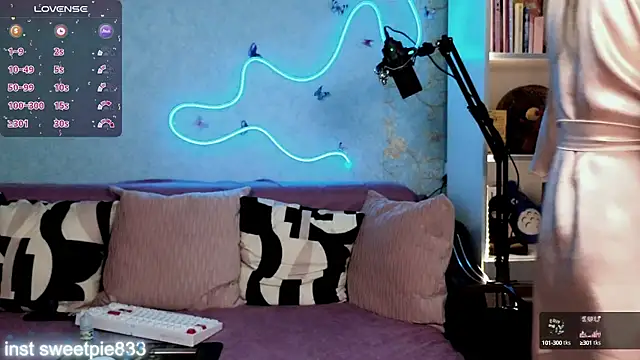 Anal Girl  online show from February 1, 2025, 4:44 pm