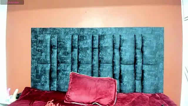 Snapshot of Aurora_Doll_ chatting on November 14, 2025, 12:26 pm Aurora Doll online show from November 14, 2025, 12:26 pm