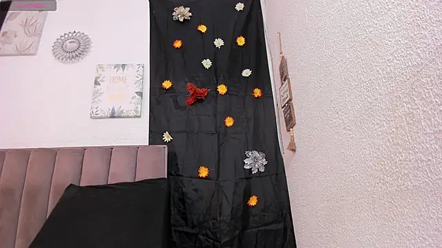 DeisyHarper online show from February 28, 2026, 8:43 pm