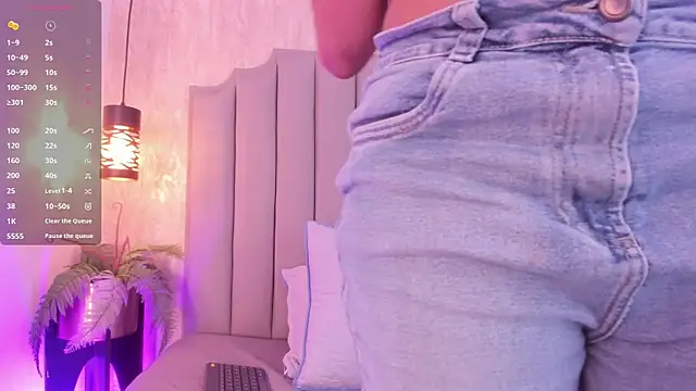 Alahia Baiter online show from March 10, 2025, 11:42 am