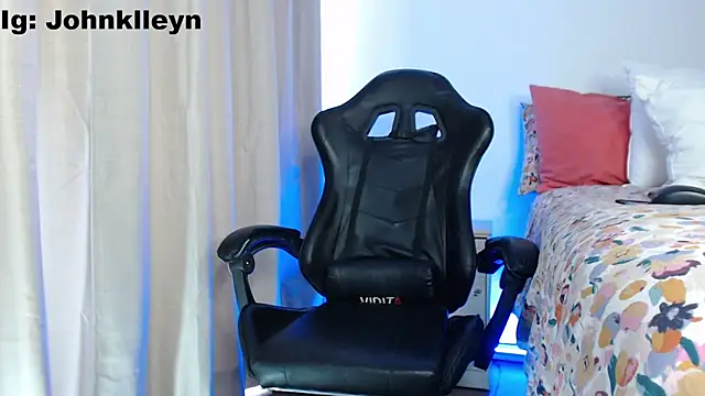 jonhklleyn online show from March 9, 2026, 6:01 pm