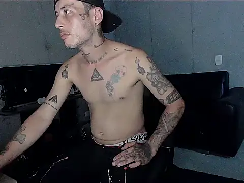 Snapshot of patrik_tattoo_ chatting on February 24, 2026, 1:47 am patrik tattoo online show from February 24, 2026, 1:47 am