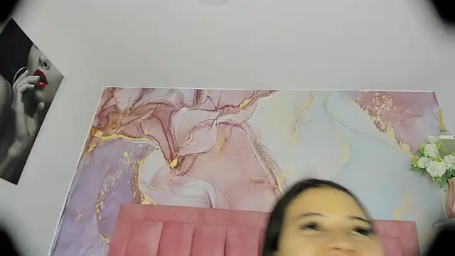 LizzMartin online show from September 11, 2025, 7:14 pm