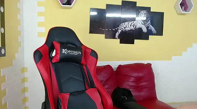 mau elixxx online show from January 12, 2025, 5:24 am