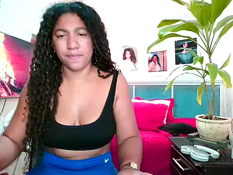 bellacrespalatina online show from March 26, 2026, 4:45 pm