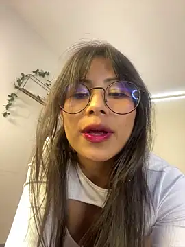 Snapshot of Jade_Zephyra chatting on February 5, 2026, 8:24 pm Jade Zephyra online show from February 5, 2026, 8:24 pm