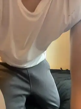 Snapshot of YU-KI00 chatting on March 25, 2026, 5:13 am YU-KI00 online show from March 25, 2026, 5:13 am