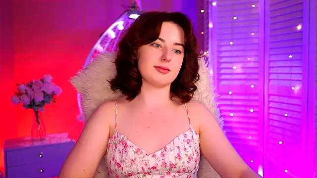 AnnTerry  online show from February 7, 2025, 11:56 am