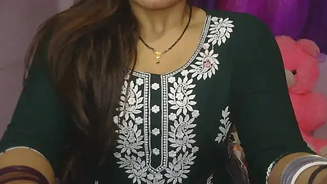 cutie-taara online show from February 21, 2026, 3:51 am