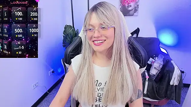 blackberrys  online show from February 5, 2025, 4:47 pm