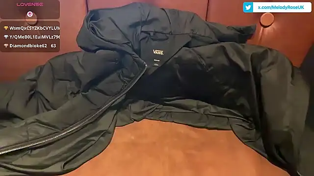 MelodyRoseUk online show from December 18, 2025, 11:38 am