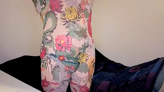 ENGLISHEMILY 69 online show from December 17, 2025, 9:21 pm