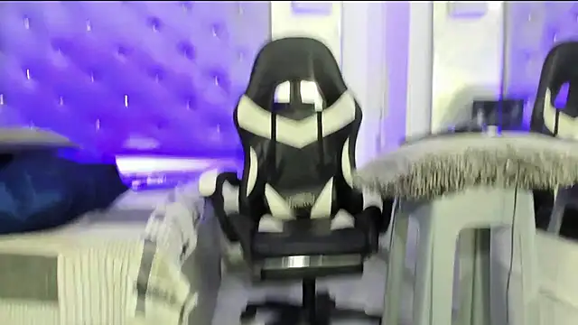 JuanDiegoKing online show from February 21, 2025, 1:55 pm