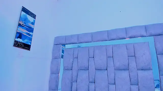 zulyjones online show from February 24, 2025, 10:03 pm