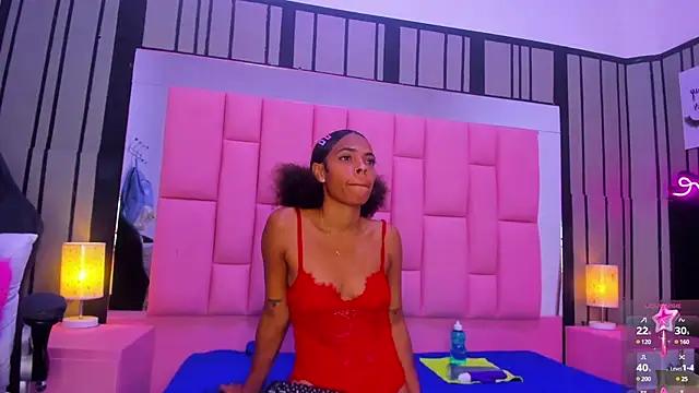 Snapshot of Brithanyslim chatting on December 16, 2024, 7:54 pm Brithanyslim online show from December 16, 2024, 7:54 pm