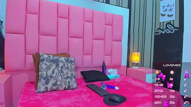 Snapshot of Brithanyslim chatting on January 30, 2025, 7:37 pm Brithanyslim online show from January 30, 2025, 7:37 pm