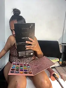 Snapshot of chiquimaturesexy chatting on February 19, 2026, 9:33 pm chiquimaturesexy online show from February 19, 2026, 9:33 pm