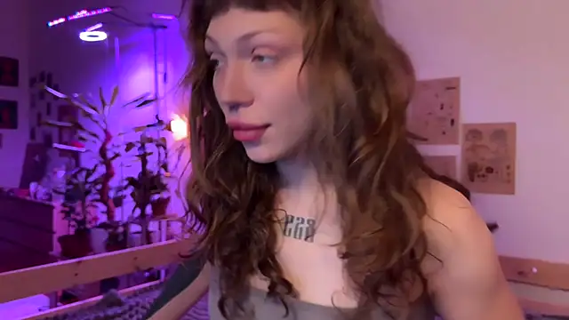 PaulaPratt online show from October 4, 2025, 5:38 am