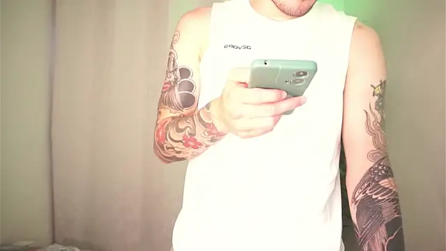 Snapshot of Tony_Wylie chatting on February 17, 2026, 8:26 pm Tony Wylie online show from February 17, 2026, 8:26 pm