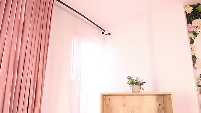 justnala  online show from September 25, 2025, 1:48 pm