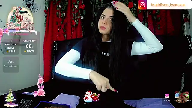 Madisson Ivanova online show from December 31, 2024, 5:11 am