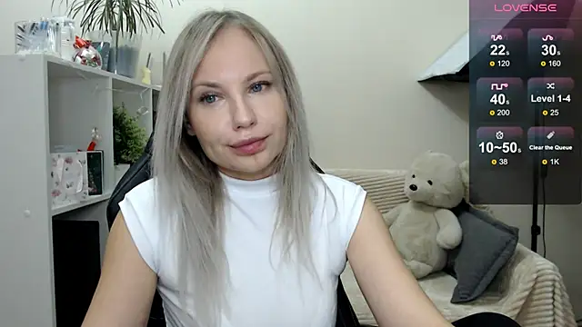 Sunny bunny6 online show from November 10, 2025, 4:33 am