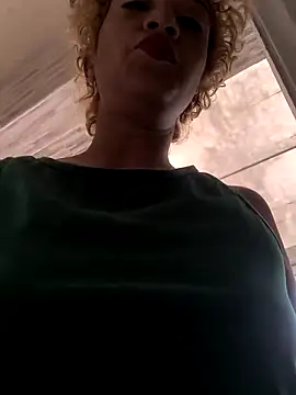 Amaliu  online show from December 18, 2025, 2:45 pm