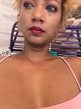 Amaliu  online show from December 21, 2025, 4:14 pm