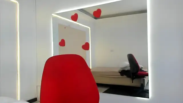 Snapshot of Roxxana-queen chatting on February 23, 2025, 12:30 am Roxxana-queen online show from February 23, 2025, 12:30 am