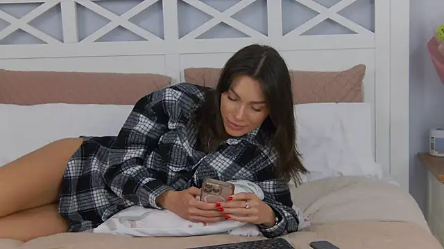 BarbaraHaze online show from April 16, 2026, 8:09 pm