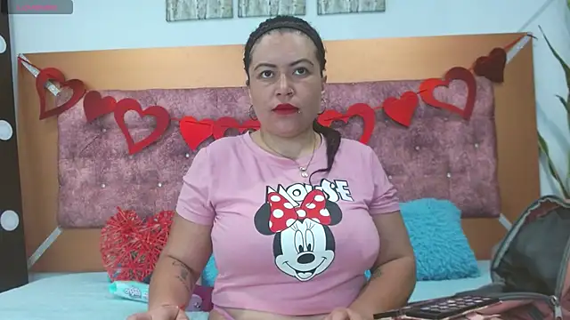 vennuss 89 online show from February 18, 2025, 11:11 am