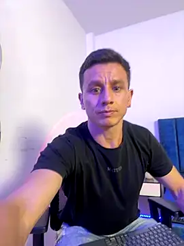 Andrewfalcon online show from September 10, 2025, 8:20 pm