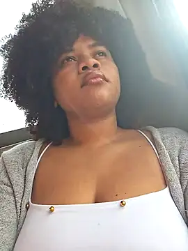 DANIELA MICHEL online show from February 14, 2025, 1:29 pm