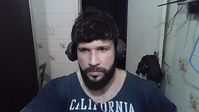 Snapshot of Cauan-t chatting on January 12, 2025, 2:24 am Cauan-t online show from January 12, 2025, 2:24 am